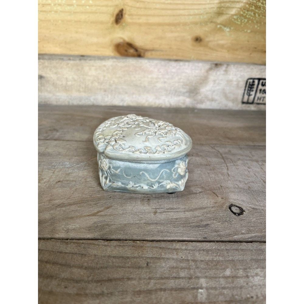 Vintage Genuine Incolay Blue Green Stone Heart Shape /Roses Jewelry Trinket Box